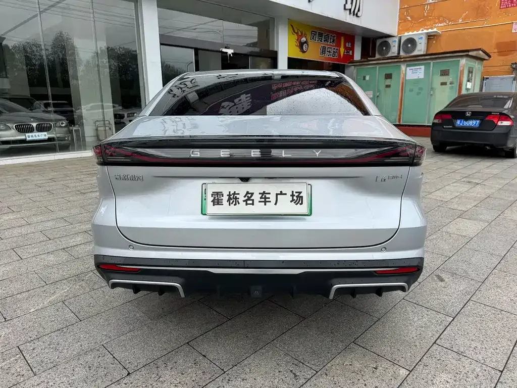 Geely Galaxy L6 — фото 9