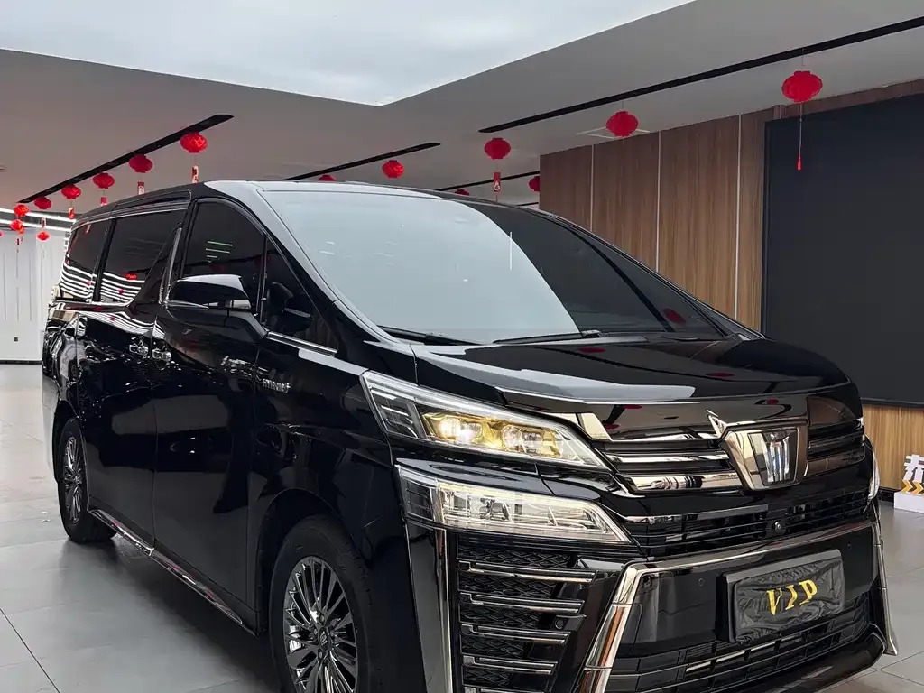 Toyota Vellfire — фото 6