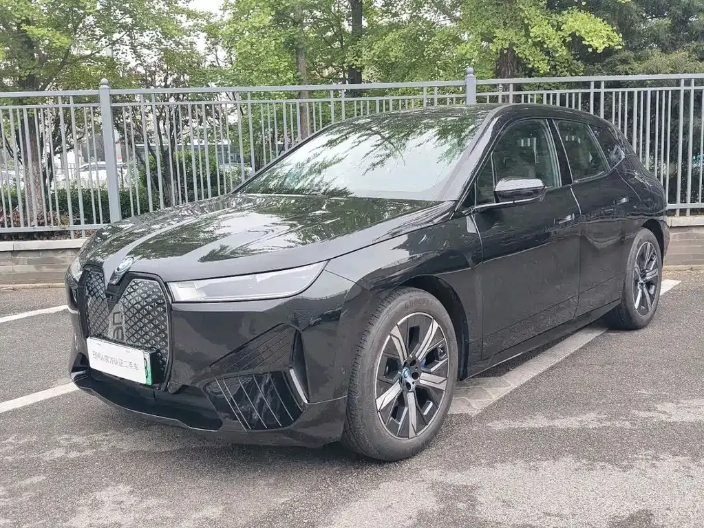 BMW iX 2025 из CN, фото 1