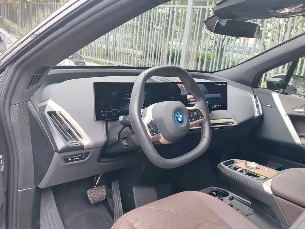 BMW iX 2025 из CN, фото 4