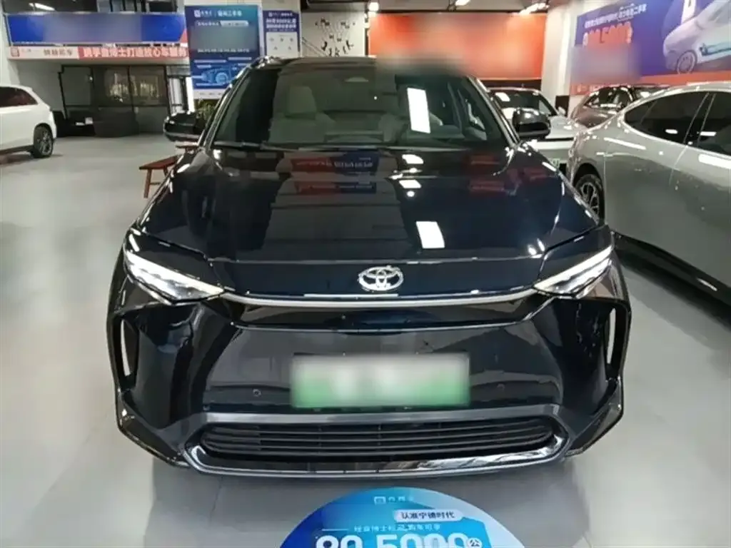 Toyota bZ4X 2023 из CN, фото 9