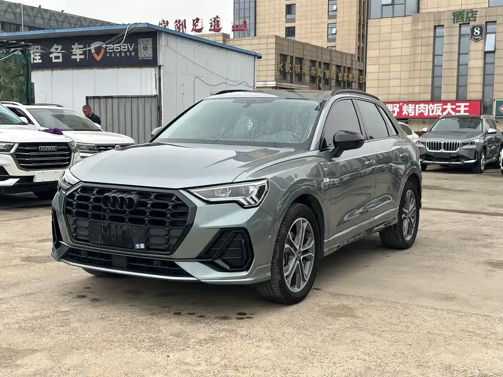 Audi Q3 2023 из CN, фото 1