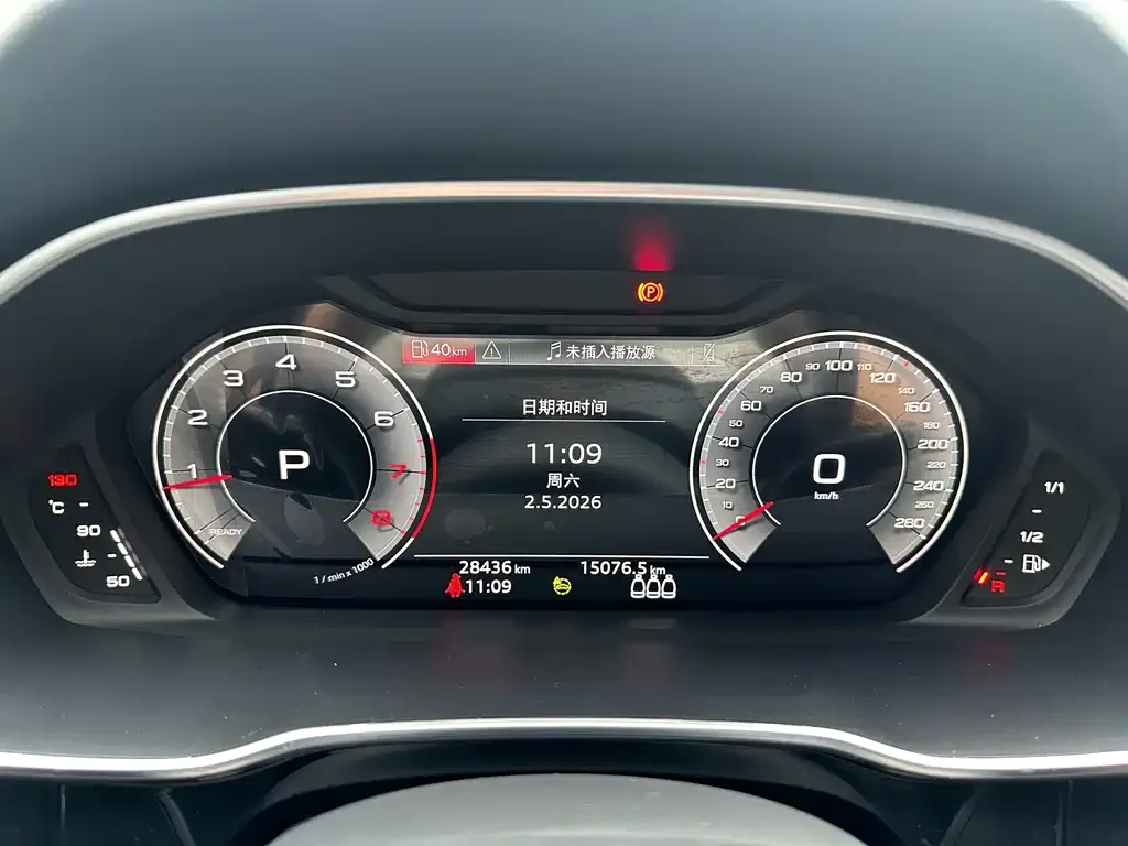 Audi Q3 2023 из CN, фото 2