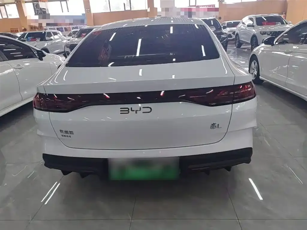 BYD Qin L — фото 8