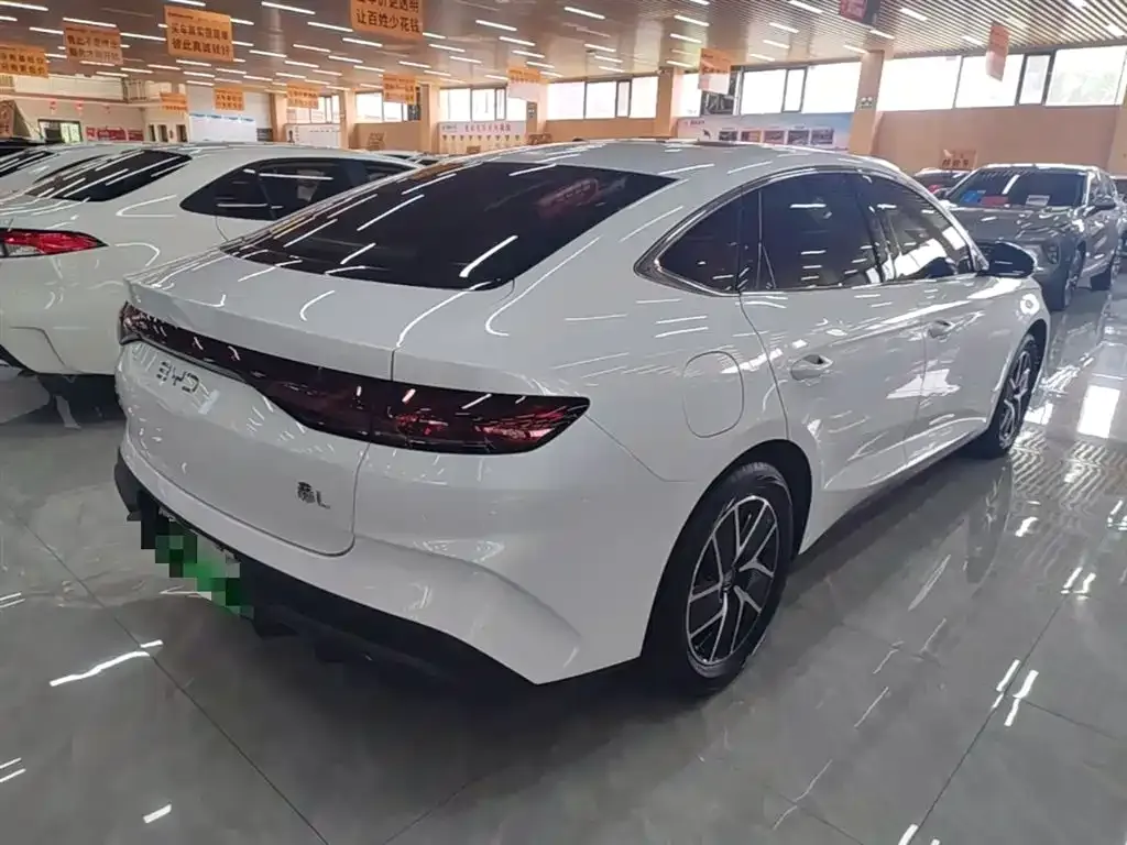 BYD Qin L — фото 10