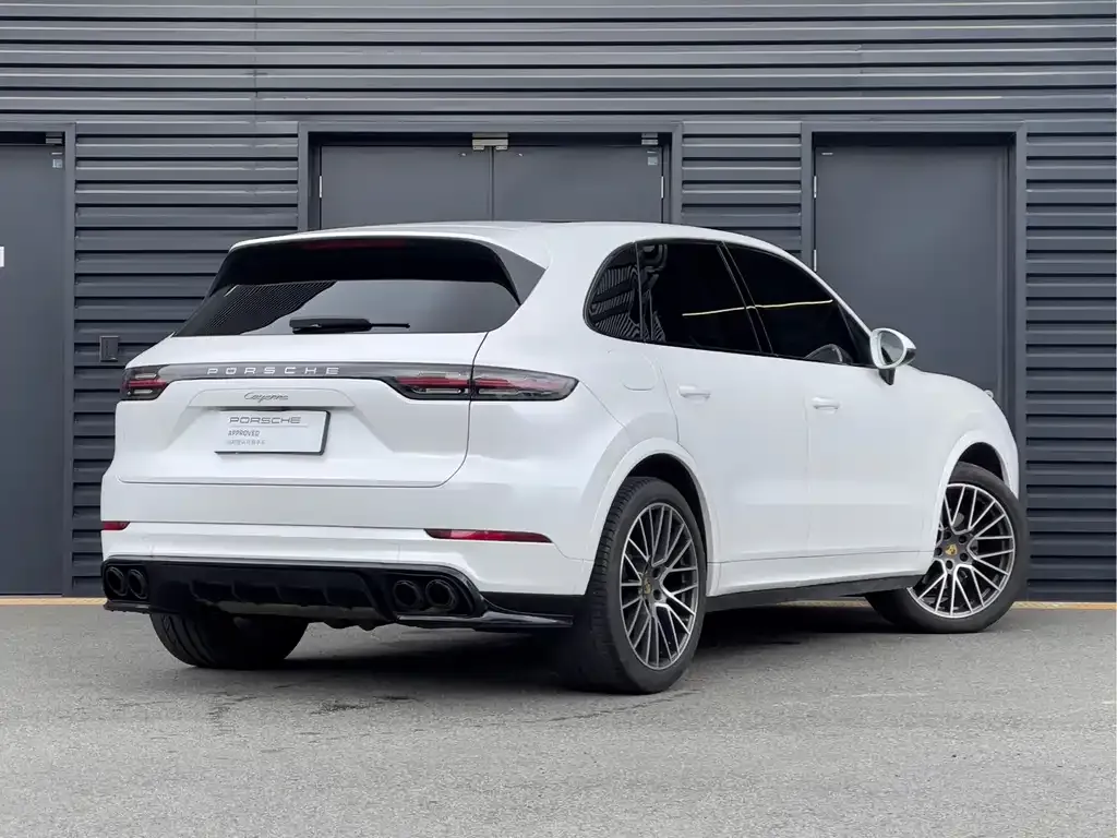 Porsche Cayenne — фото 4