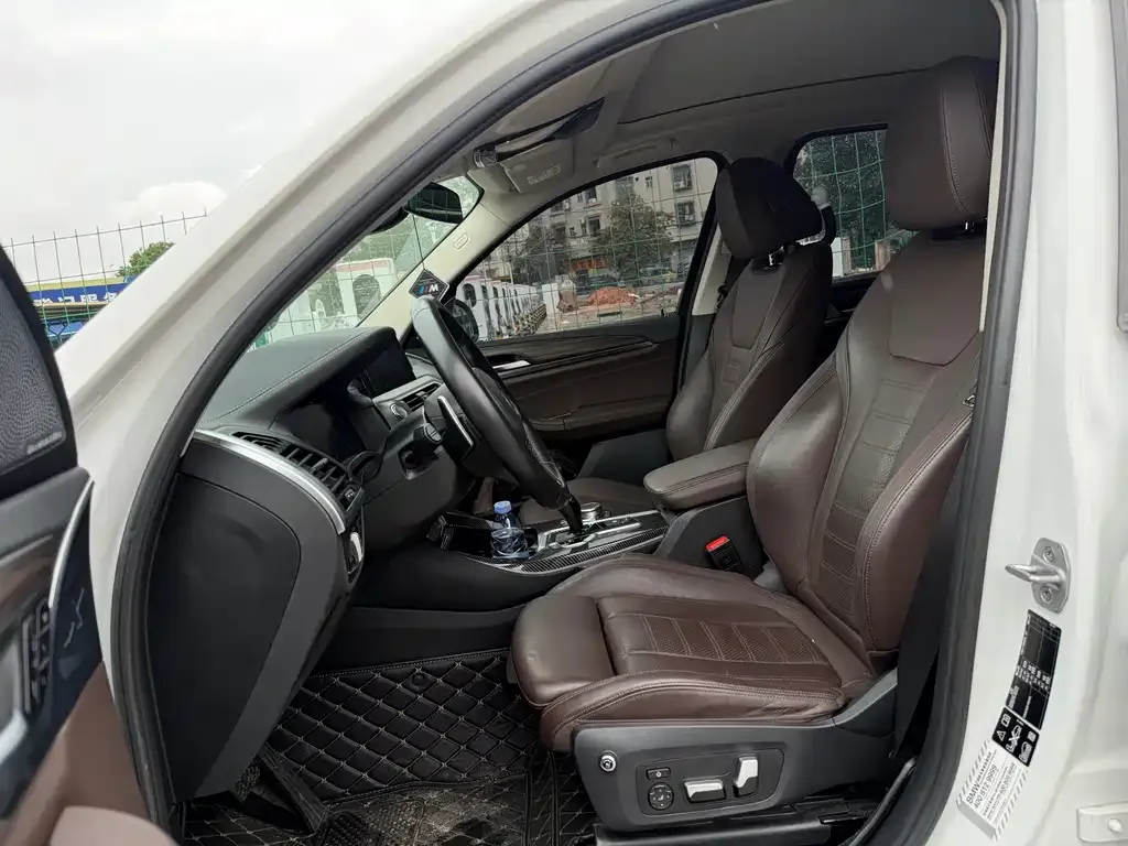 BMW X3 2021 из CN, фото 3