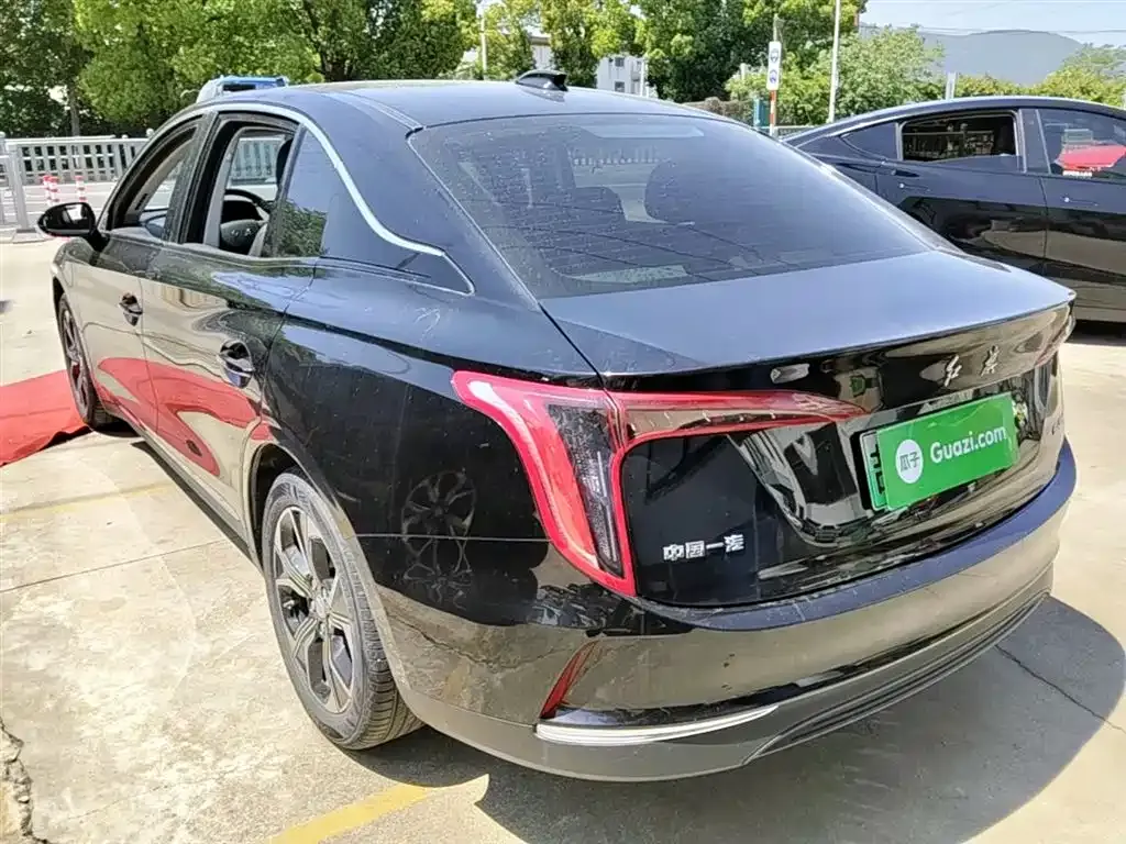 Hongqi E-QM5 2023 из CN, фото 10