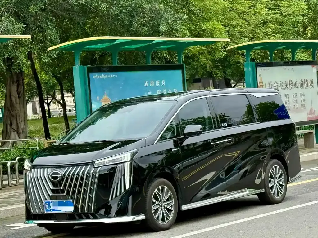 GAC Motor Trumpchi M8 — фото 1