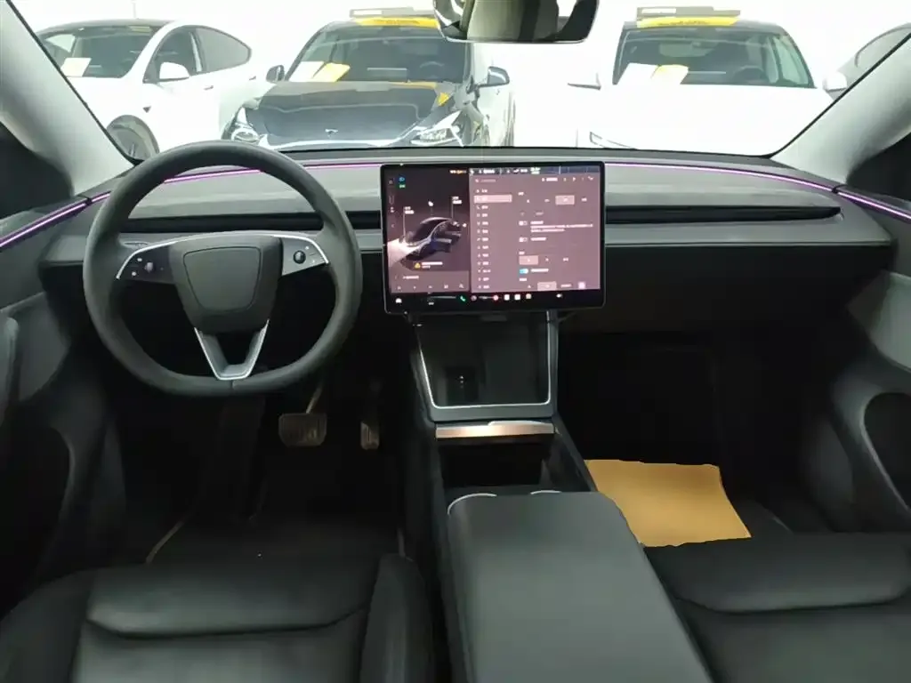 Tesla Model Y — фото 4