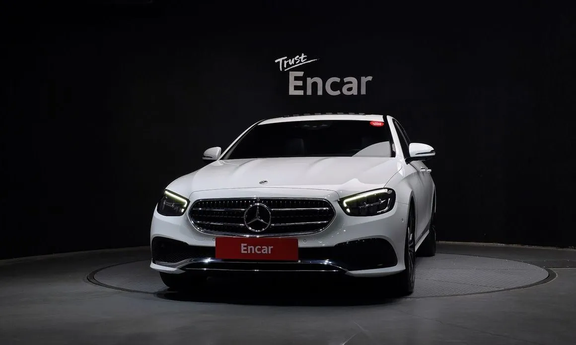 Mercedes-Benz E-Class — фото 3
