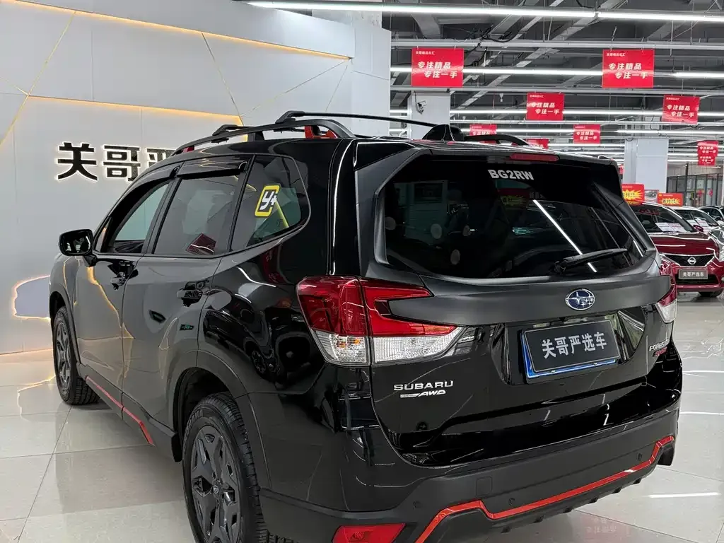 Subaru Forester — фото 7