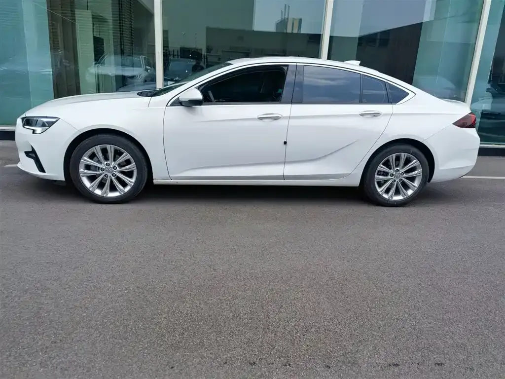 Buick Regal 2022 из CN, фото 3