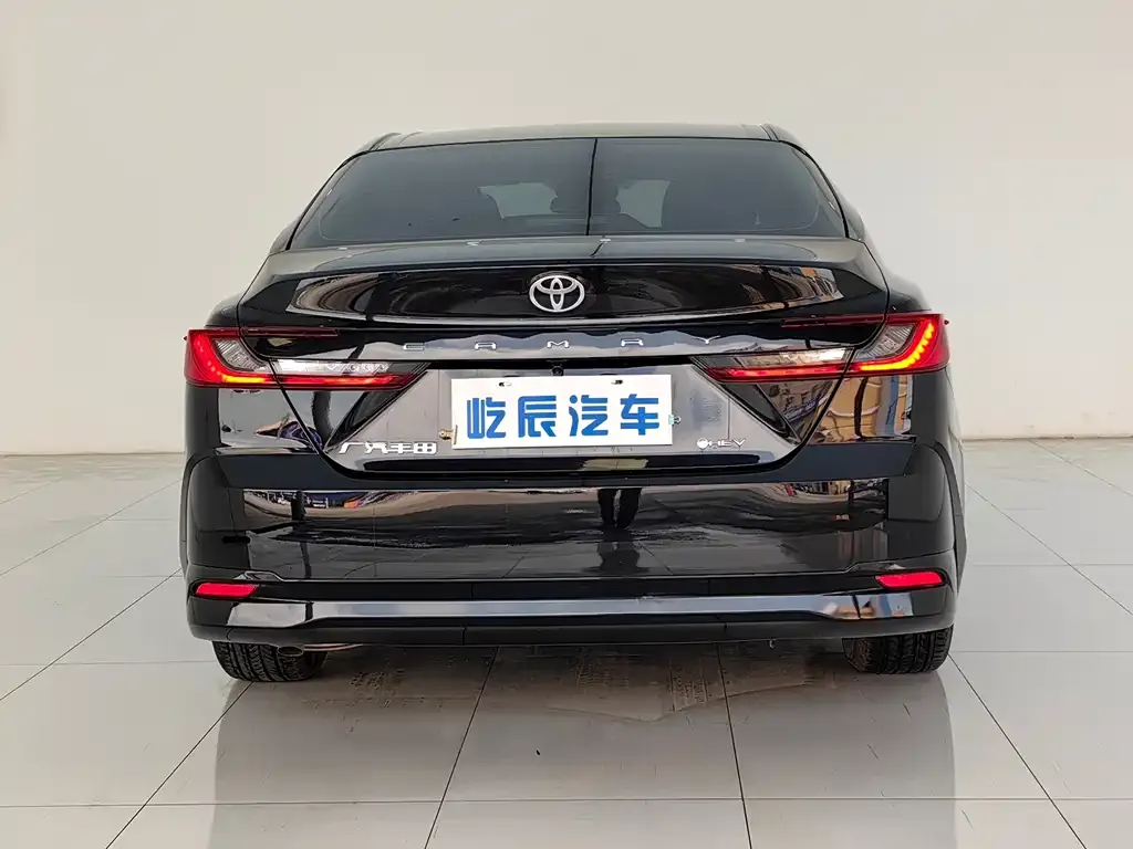 Toyota Camry 2025 из CN, фото 9