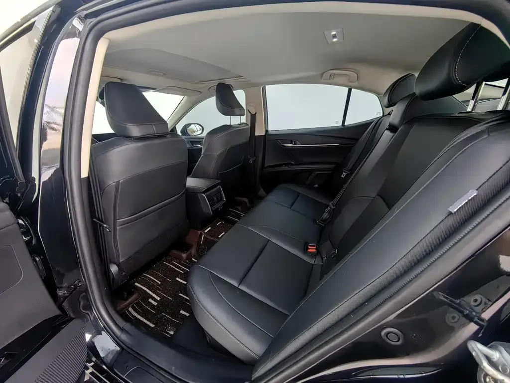 Toyota Camry 2025 из CN, фото 7