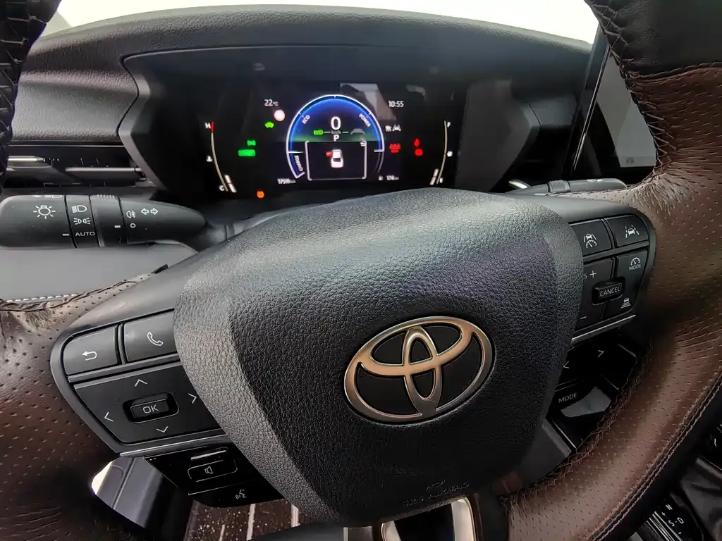 Toyota Camry 2025 из CN, фото 5