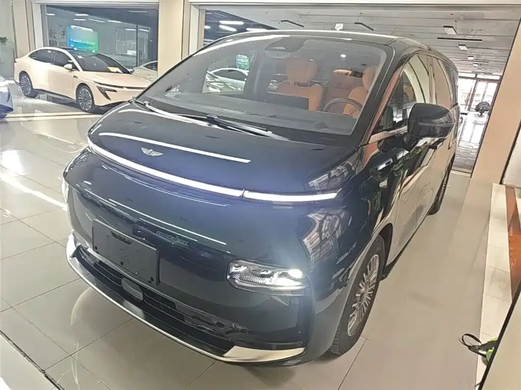 Geely Yizhen L380