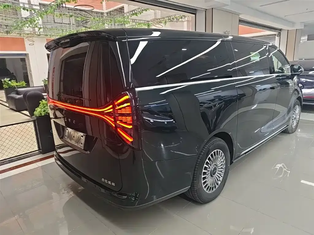 Geely Yizhen L380 2025 из CN, фото 10
