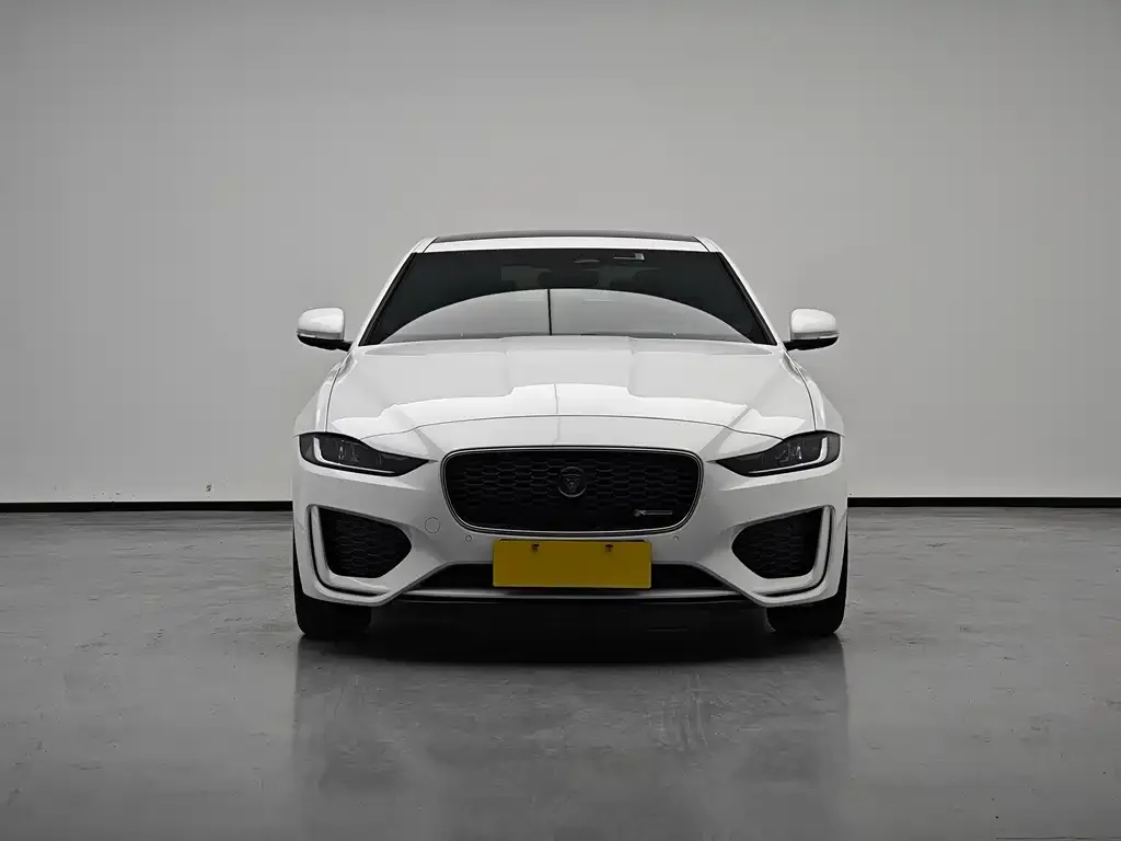 Jaguar XEL — фото 2