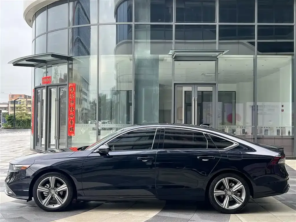 Honda Accord — фото 2
