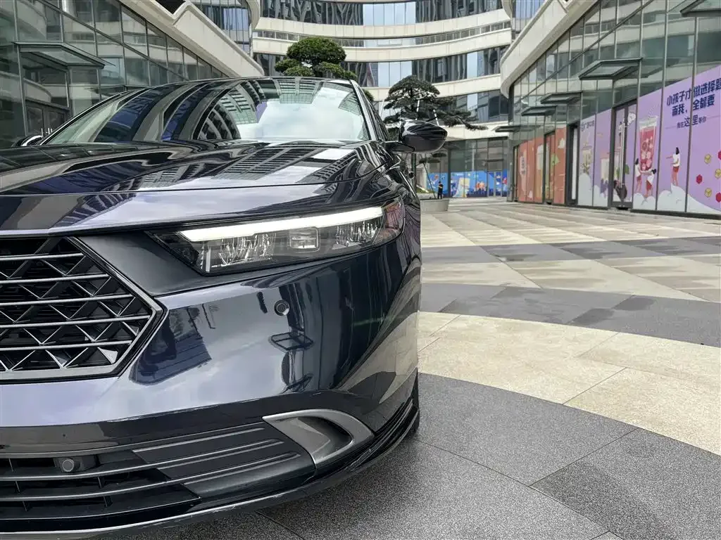 Honda Accord — фото 10