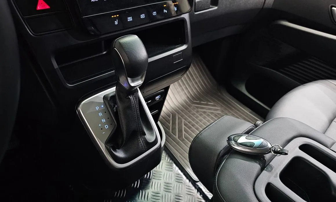 Hyundai Staria 2025 из KR, фото 10