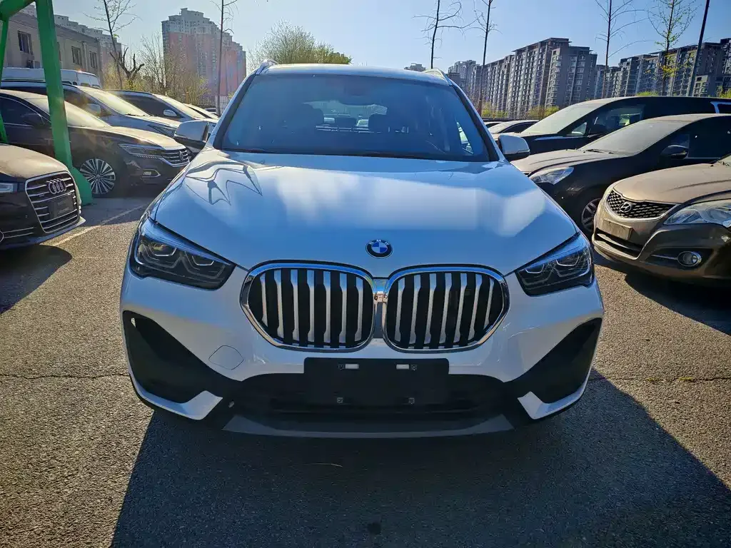 BMW X1 — фото 10