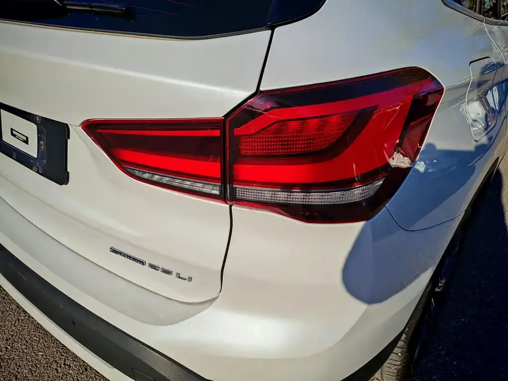 BMW X1 — фото 2