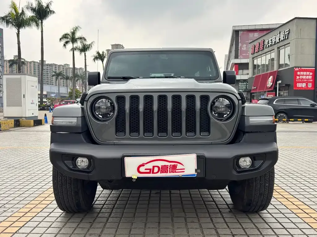 Jeep Wrangler — фото 6