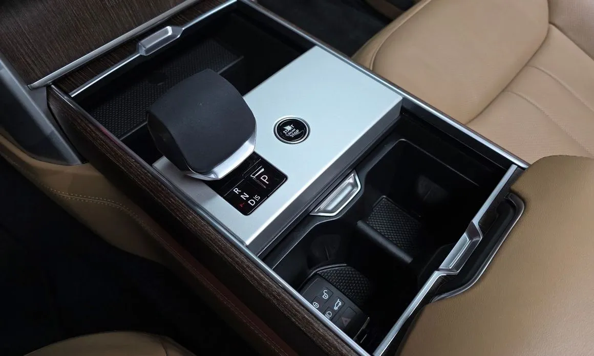 Land Rover Range Rover 2025 из KR, фото 8