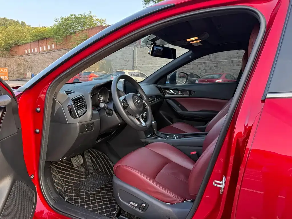 Mazda CX-4 2021 из CN, фото 3
