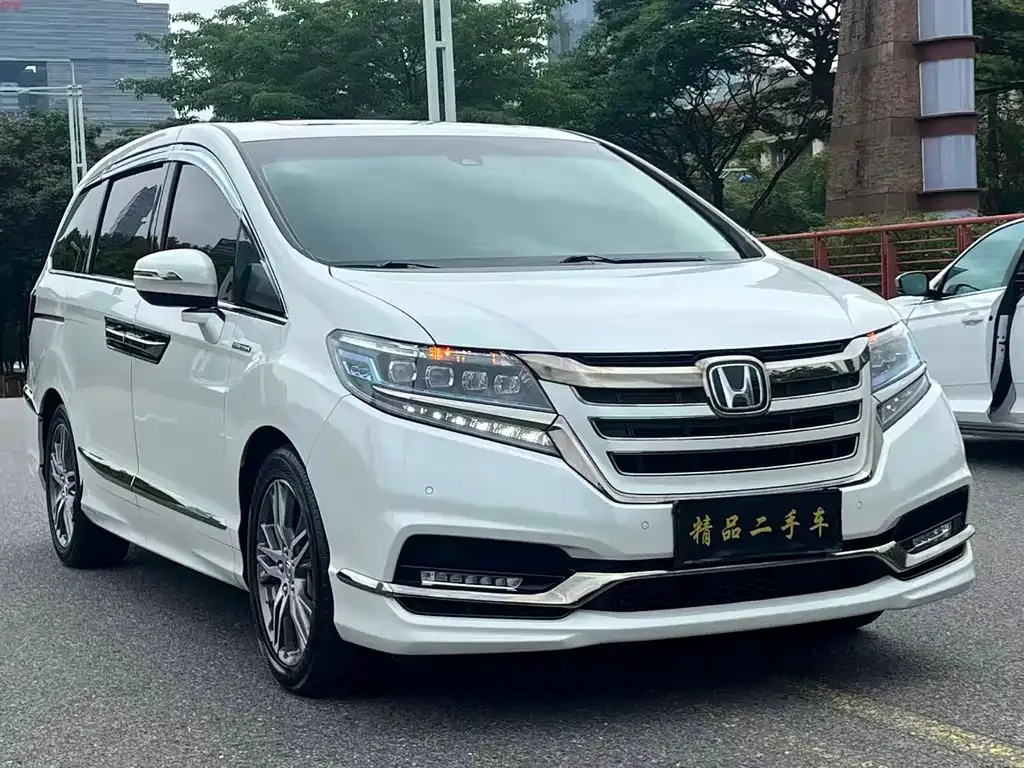 Honda Elysion — фото 4