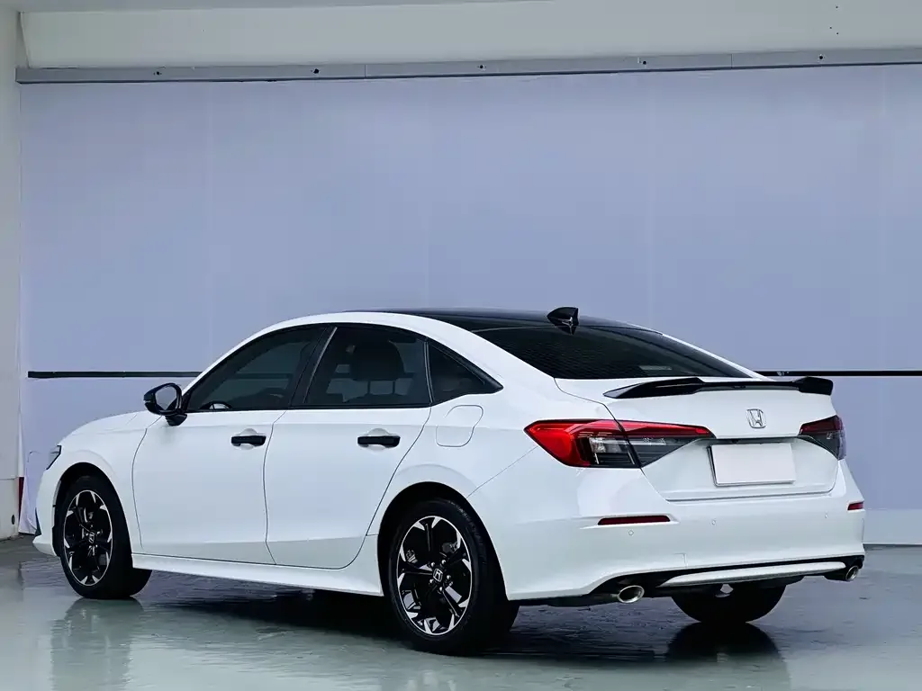 Honda Civic — фото 9