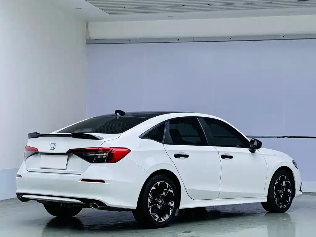 Honda Civic — фото 5