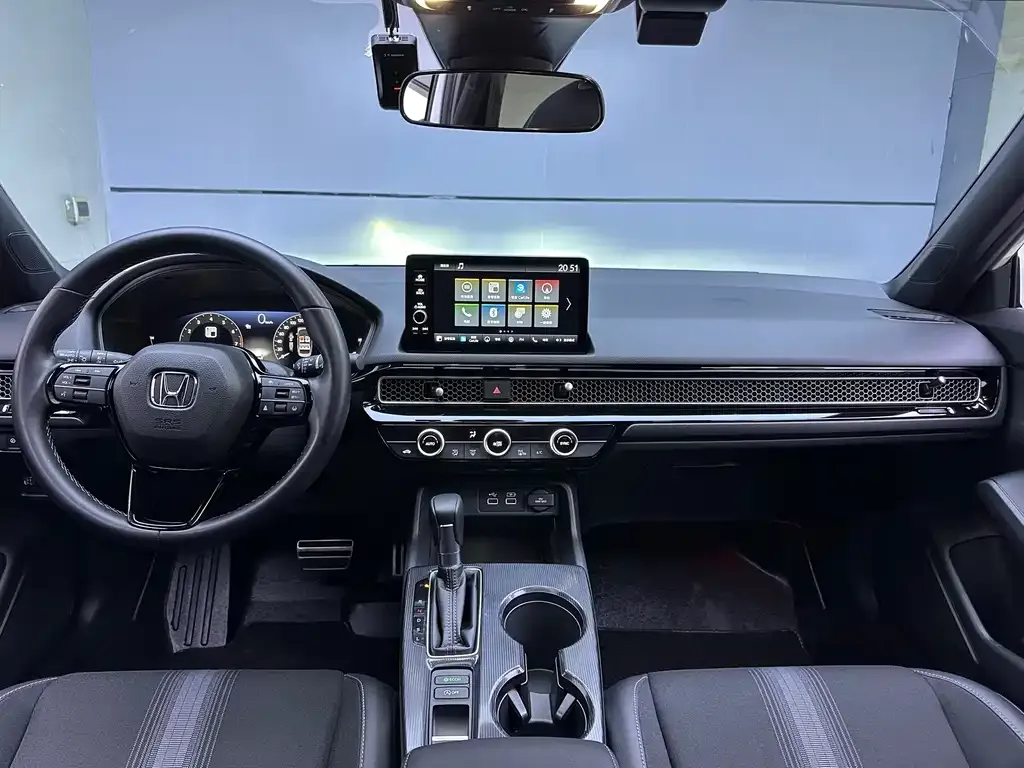 Honda Civic — фото 7
