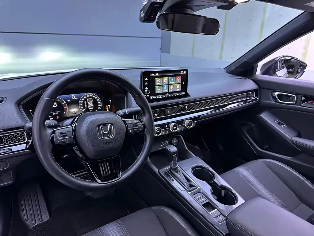 Honda Civic — фото 8