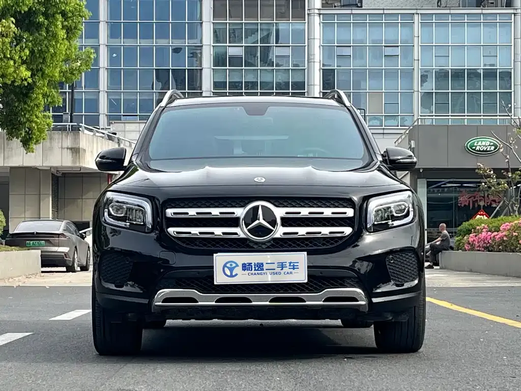 Mercedes-Benz GLB — фото 2