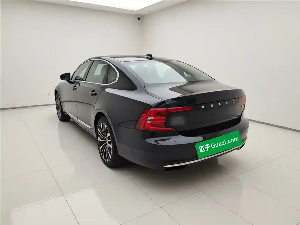 Volvo S90 — фото 3