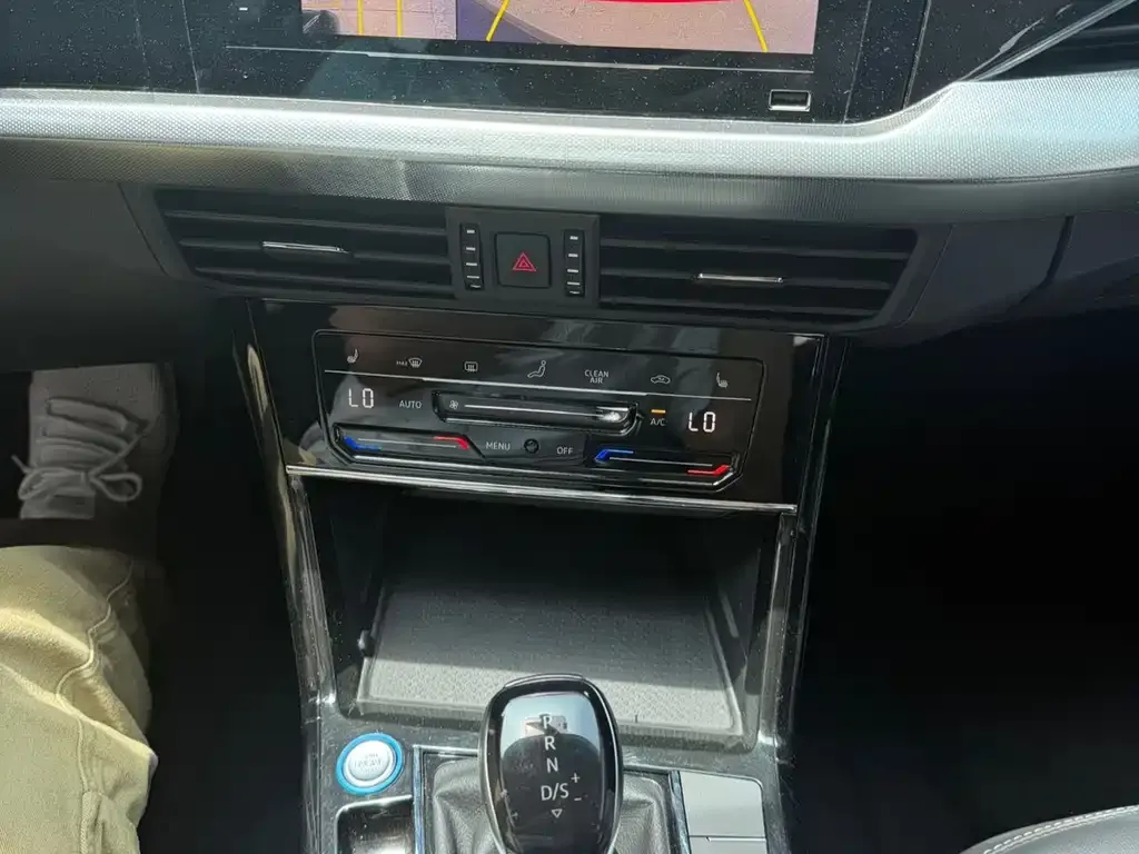 Volkswagen Passat — фото 10