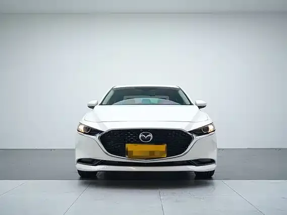 Mazda 3 Axela — фото 4