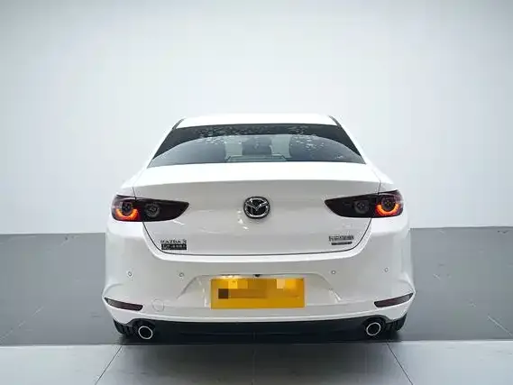 Mazda 3 Axela — фото 3