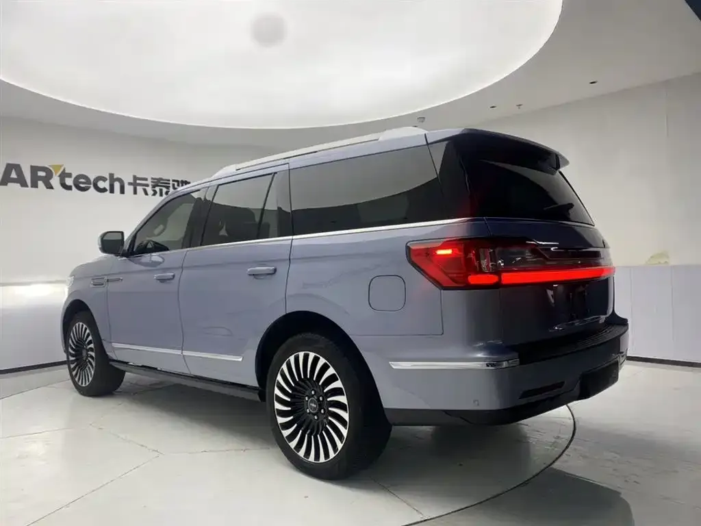 Lincoln Navigator 2023 из CN, фото 10