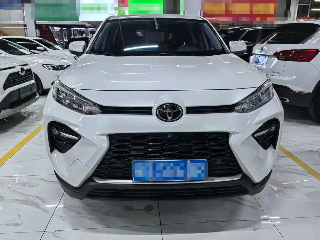 Toyota Wildlander — фото 6