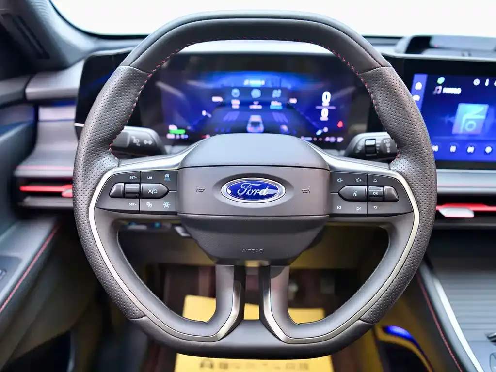 Ford Edge — фото 10