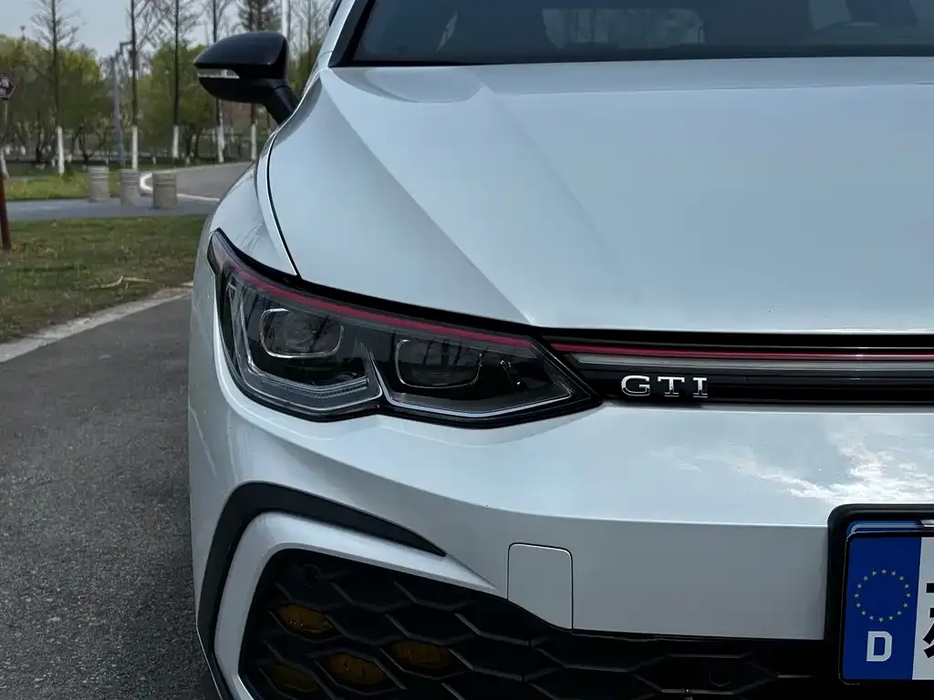 Volkswagen Golf GTI — фото 3