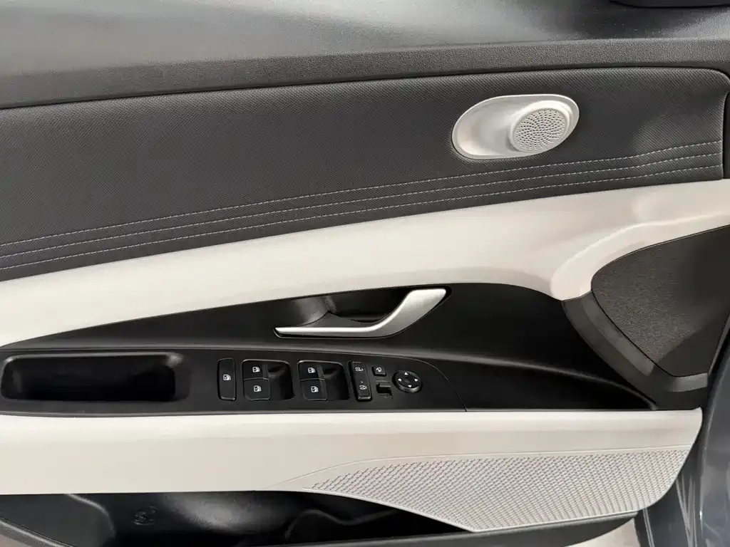 Hyundai Elantra 2022 из CN, фото 6