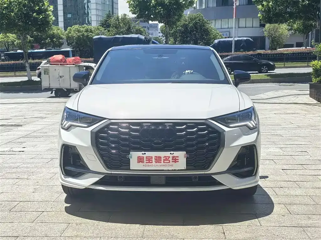 Audi Q3 Sportback — фото 4
