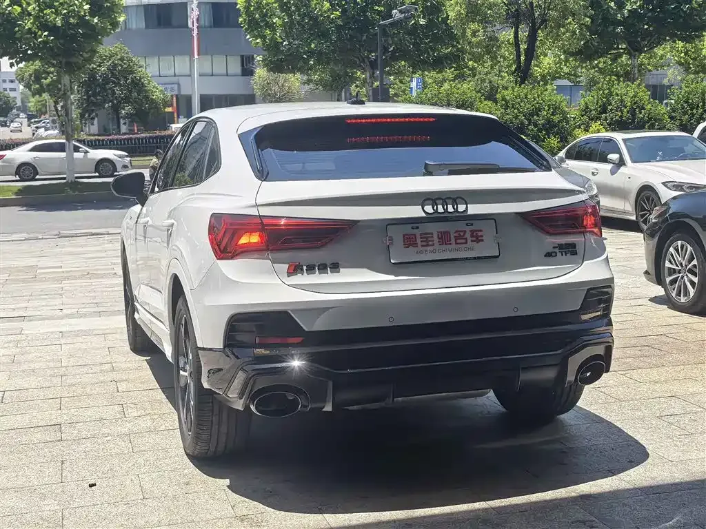 Audi Q3 Sportback — фото 5
