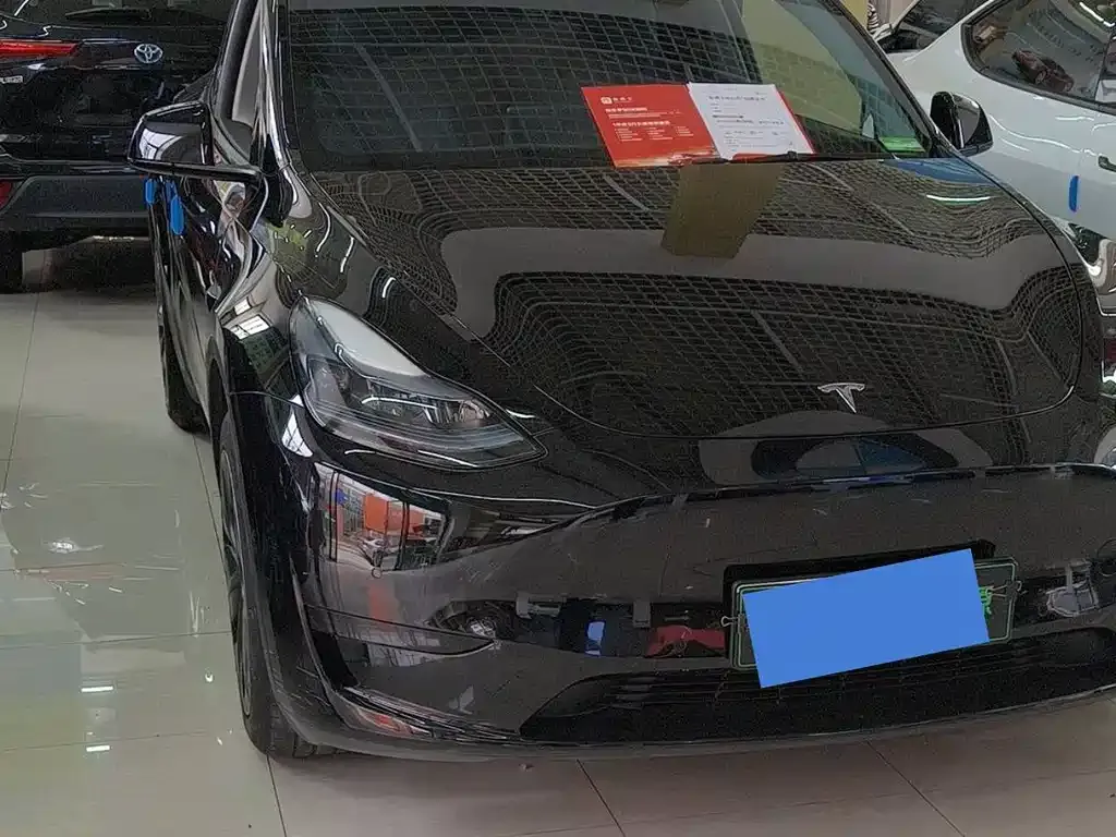 Tesla Model Y — фото 7