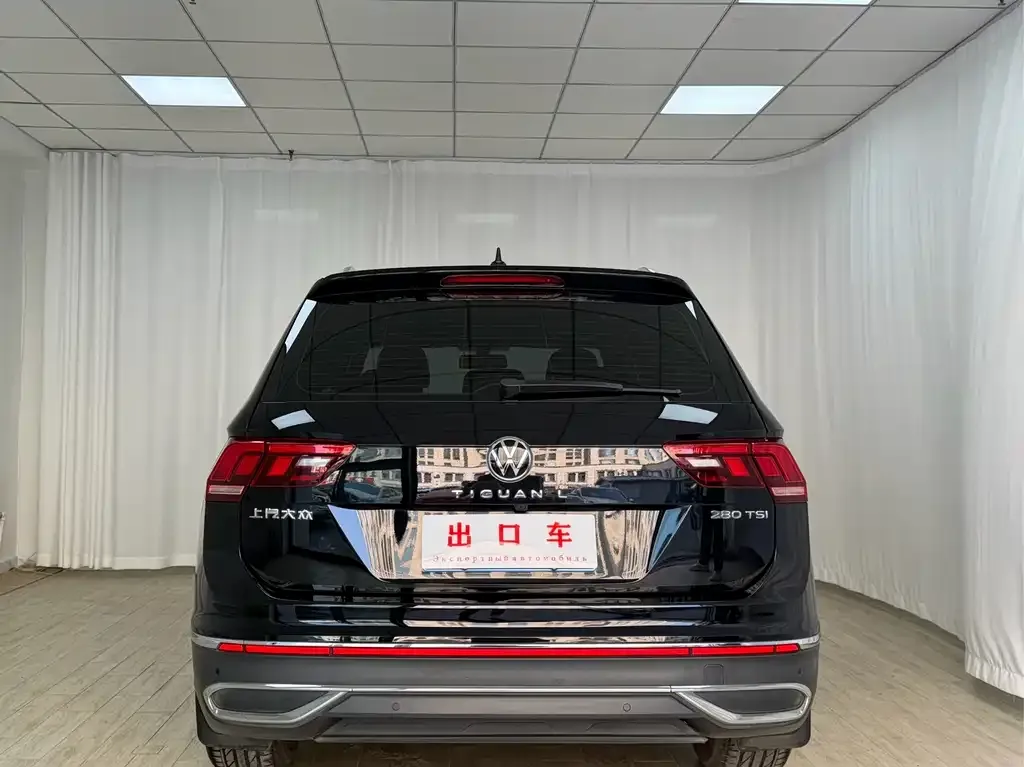 Volkswagen Tiguan L — фото 4
